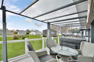 Sitting area and decking- click for photo gallery
